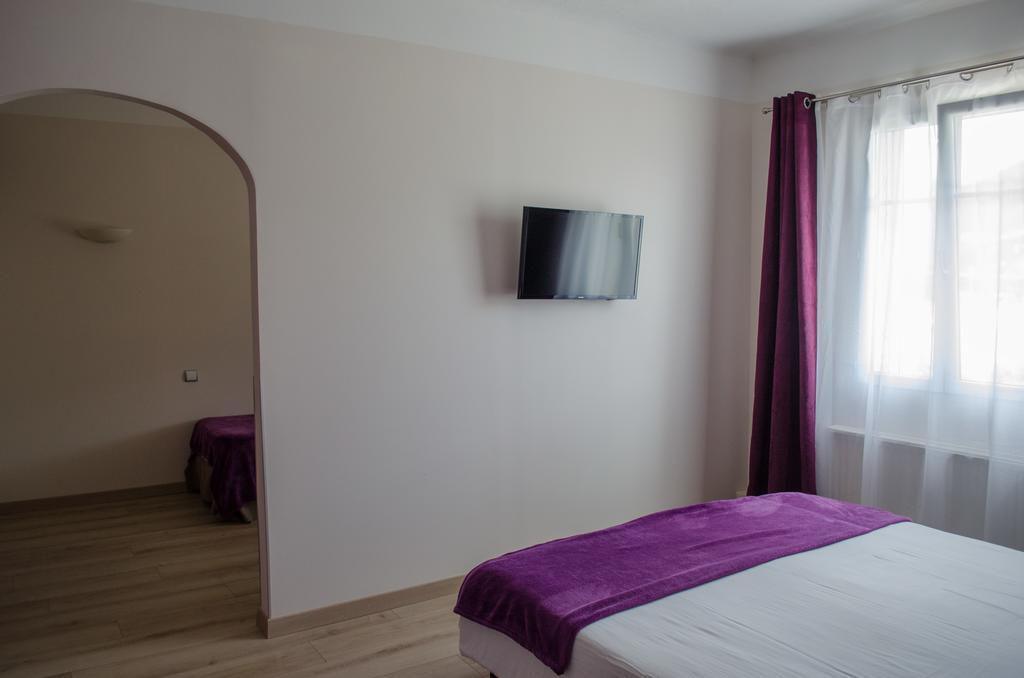 Hotel Lac Et Foret Сент-Андре-лез-Альп Экстерьер фото