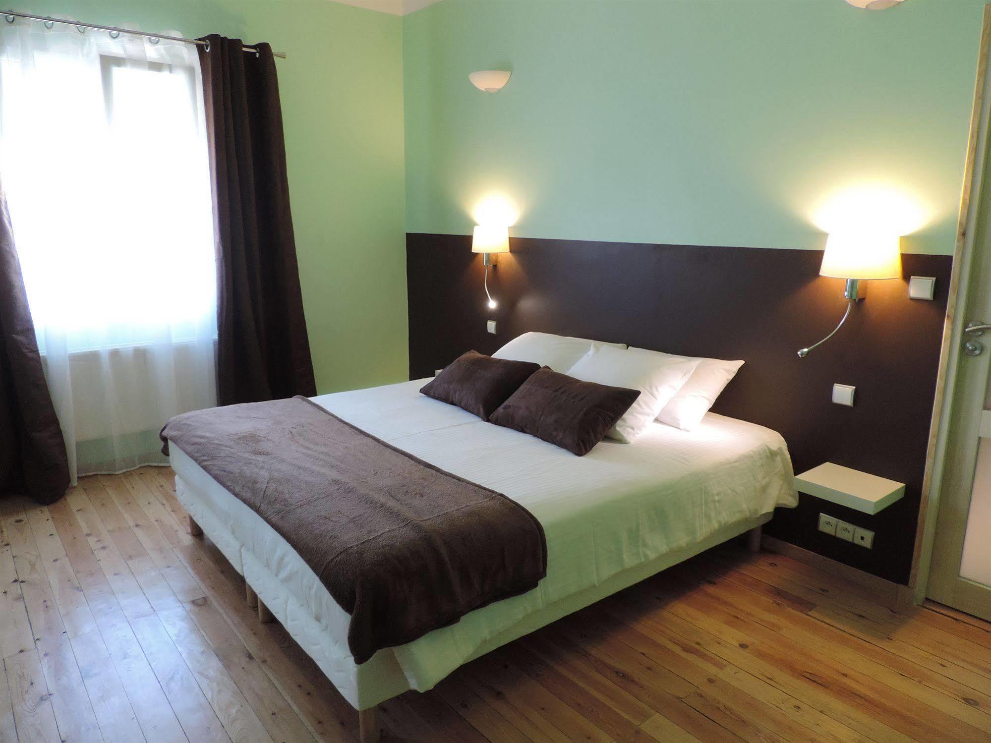 Hotel Lac Et Foret Сент-Андре-лез-Альп Экстерьер фото